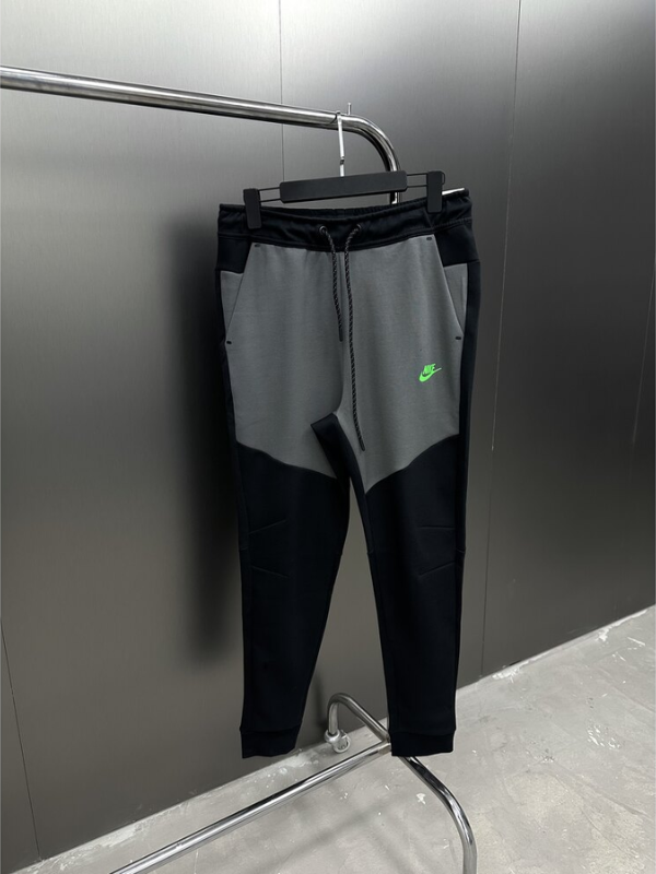 Calça Nike Tech Fleece Premium Jogger