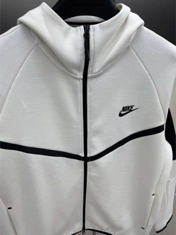 Conjunto Nike Tech Fleece Premium