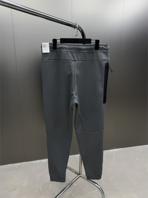 Conjunto Nike Tech Fleece Premium