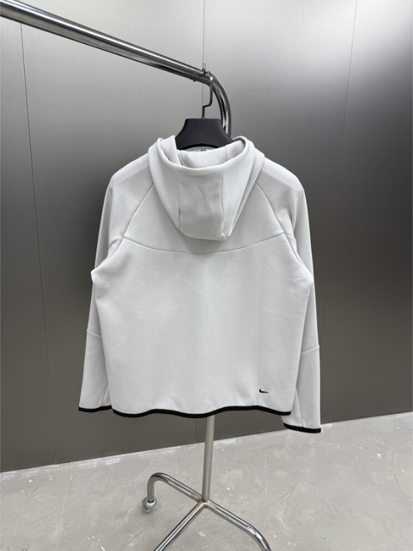 Conjunto Nike Tech Fleece Premium