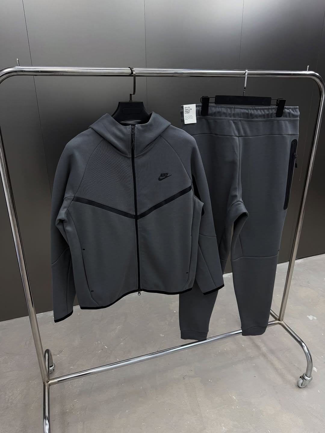 Conjunto Nike Tech Fleece Premium