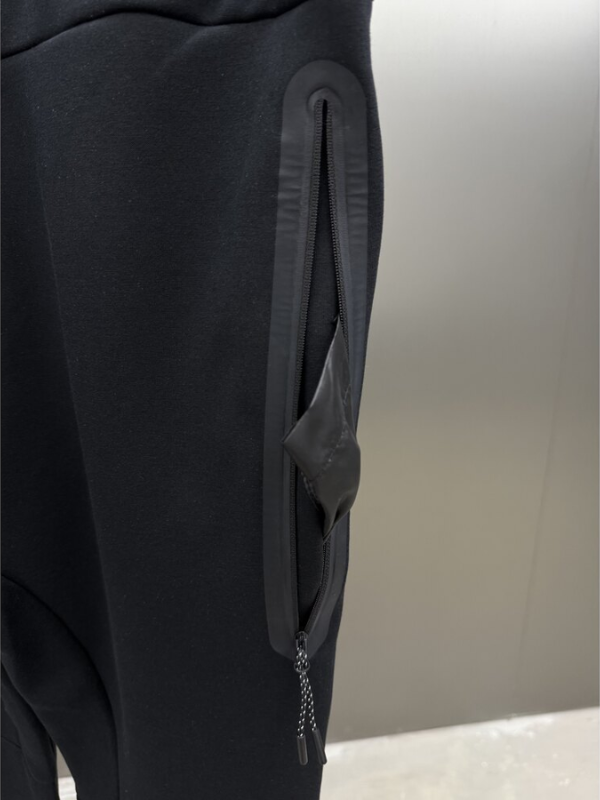 Calça Nike Tech Fleece Premium Jogger