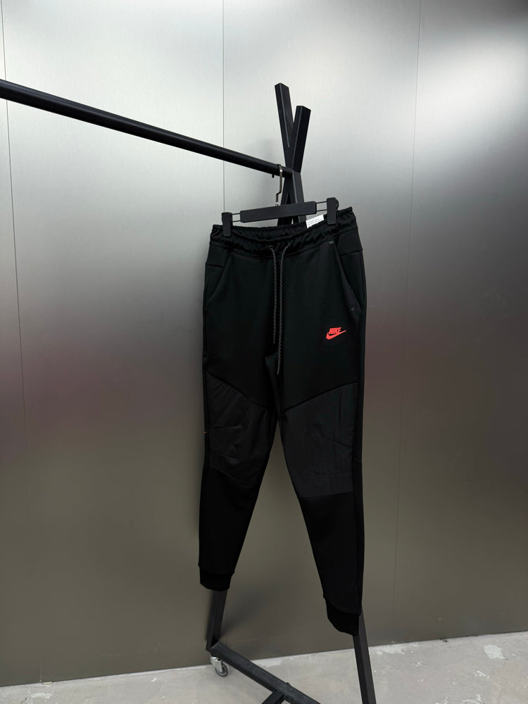 Calça Nike Tech Fleece Premium Jogger