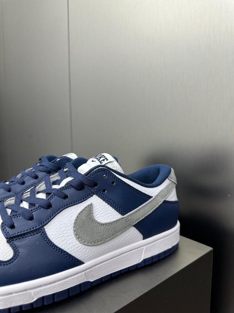 Nike Dunk SB Low Midnight Navy Smoke Grey