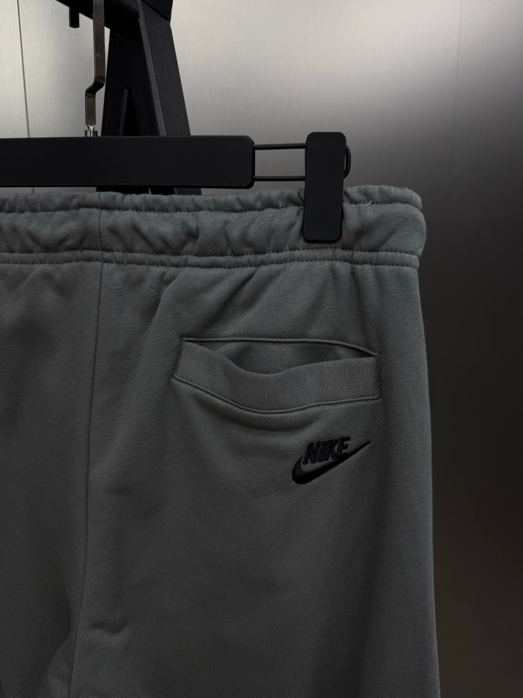 Calça Nike SWOOSH