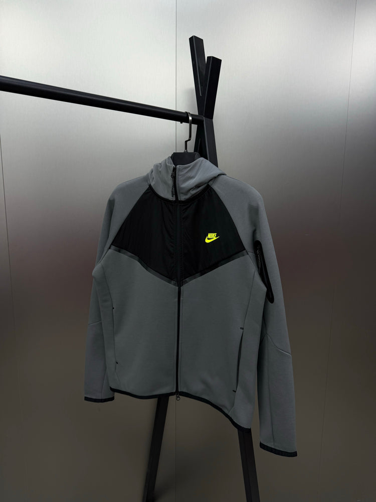 Jaqueta Nike Tech Fleece Premium