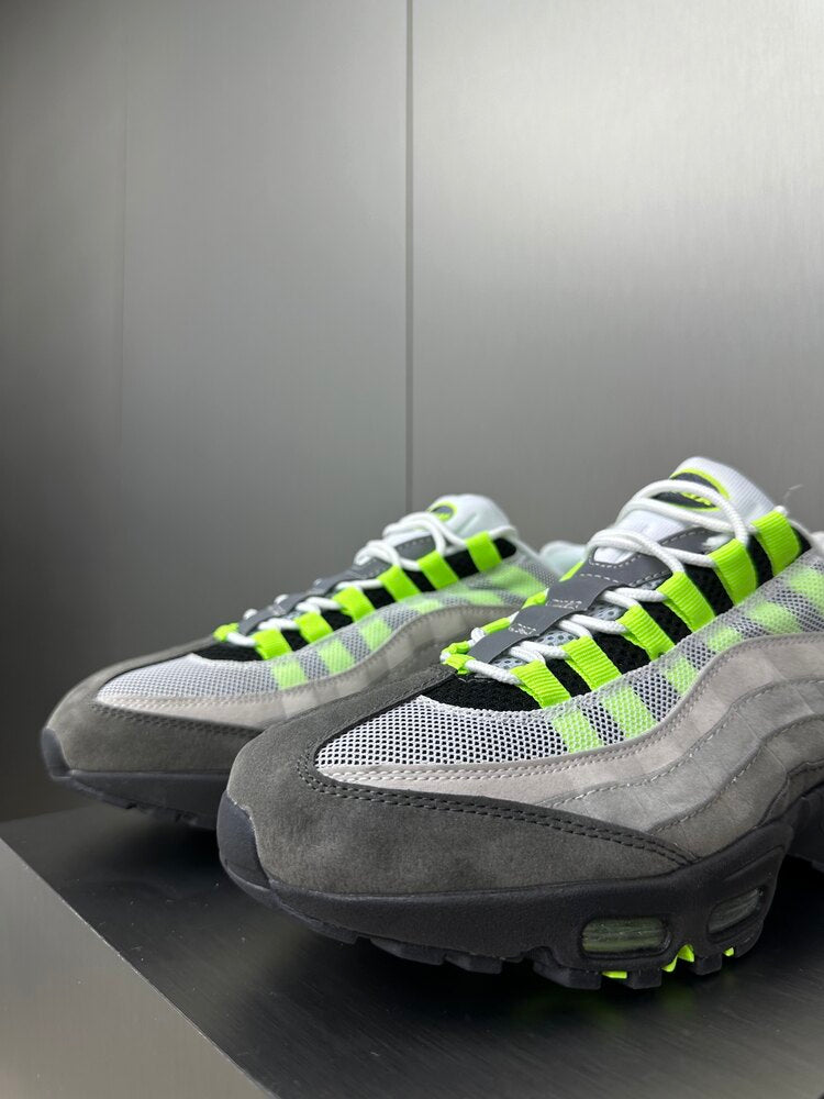 Nike Air Max 95 Neon