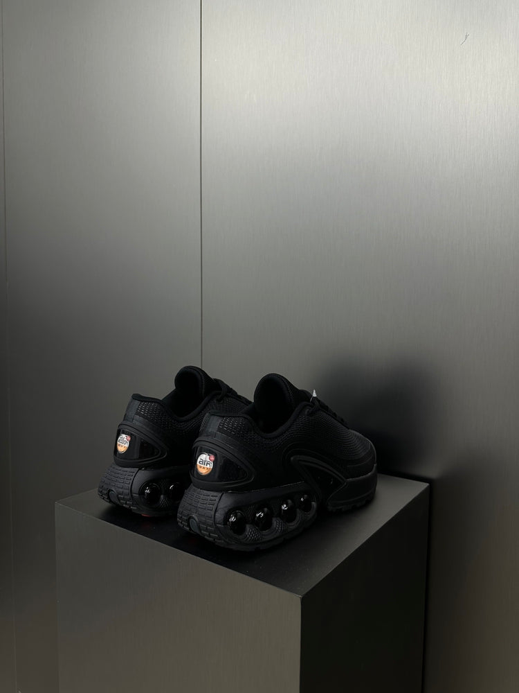 Nike Air Max DN Black