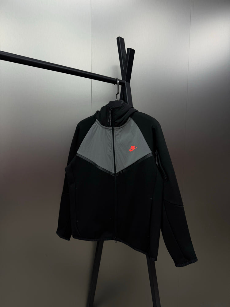 Jaqueta Nike Tech Fleece Premium
