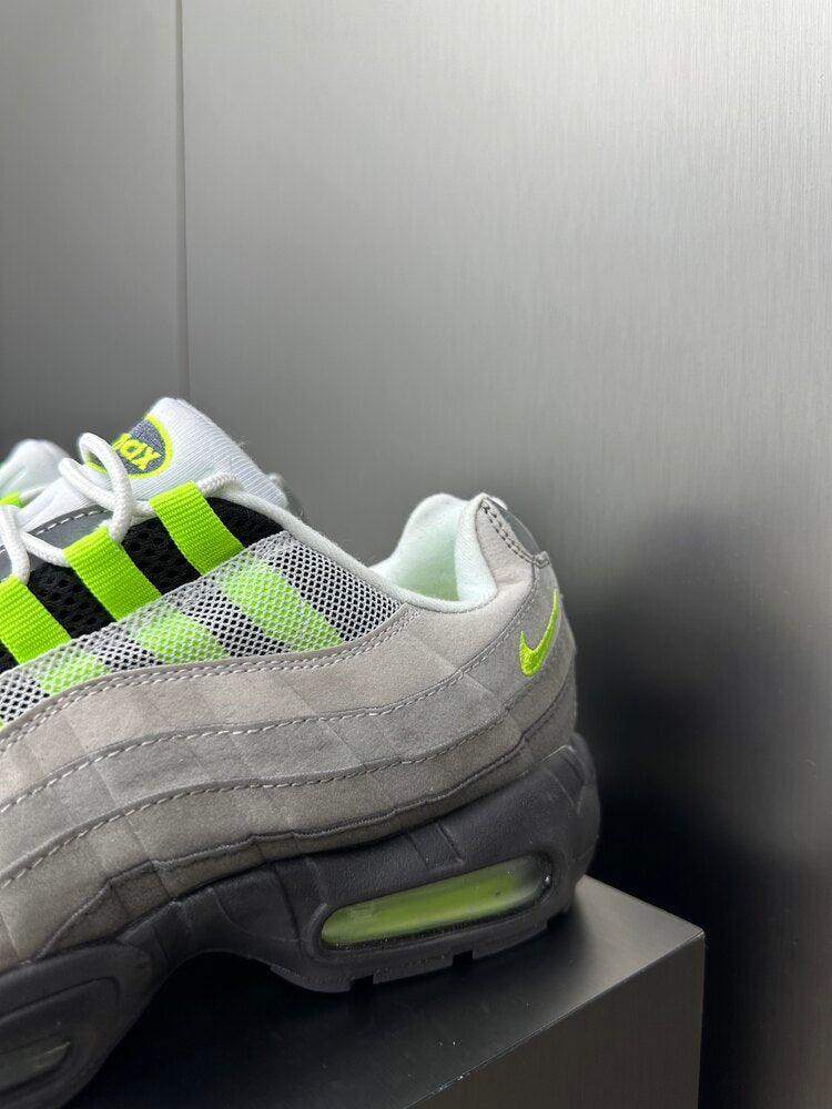 Nike Air Max 95 Neon