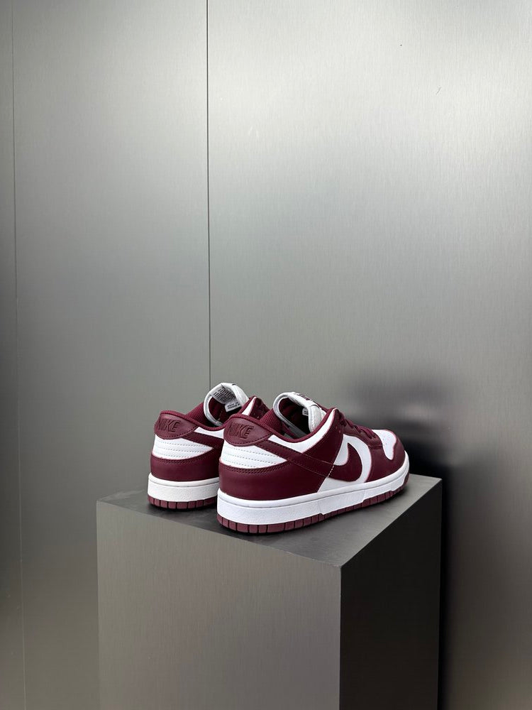 Nike Dunk SB Low Dark Beetroot