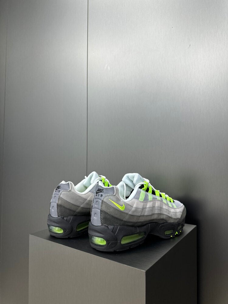 Nike Air Max 95 Neon