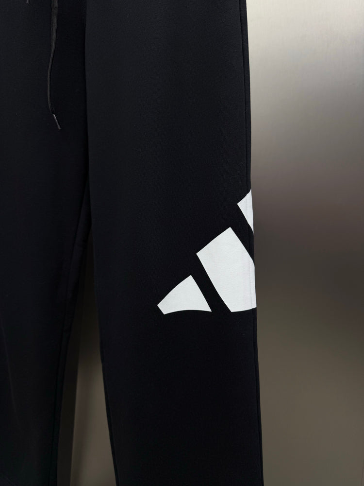 Calça Adidas LOGO