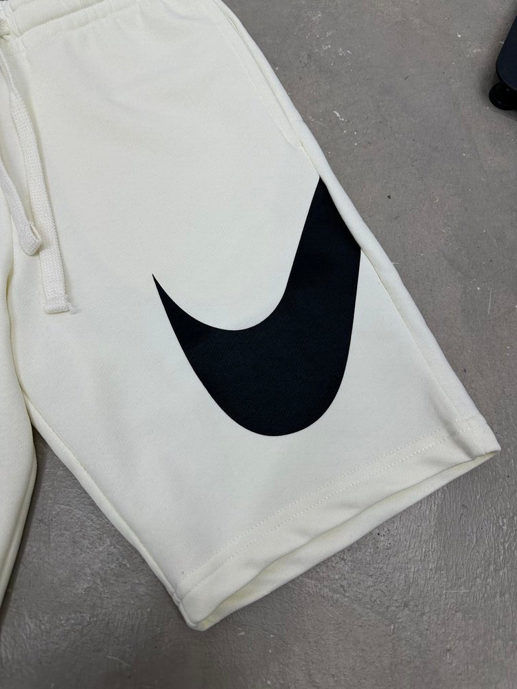 Short Nike SWOOSH