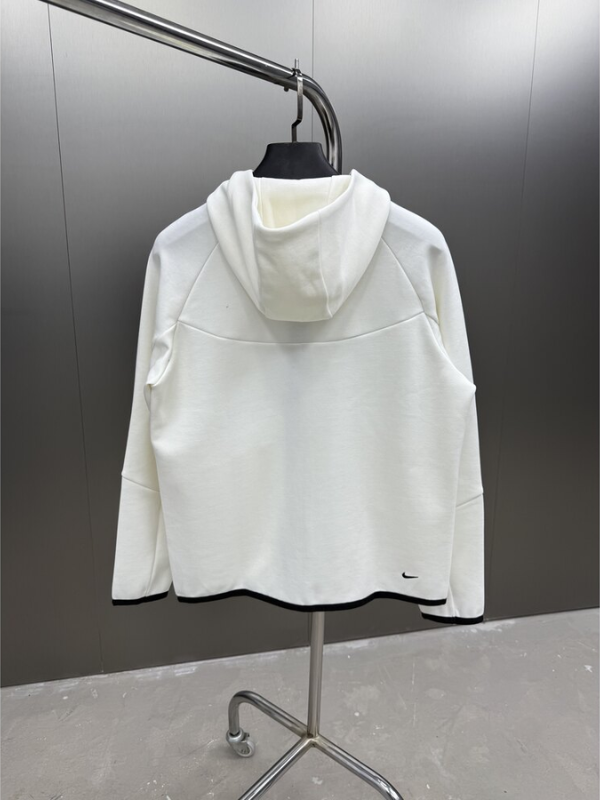 Conjunto Nike Tech Fleece Premium