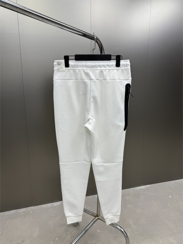 Conjunto Nike Tech Fleece Premium