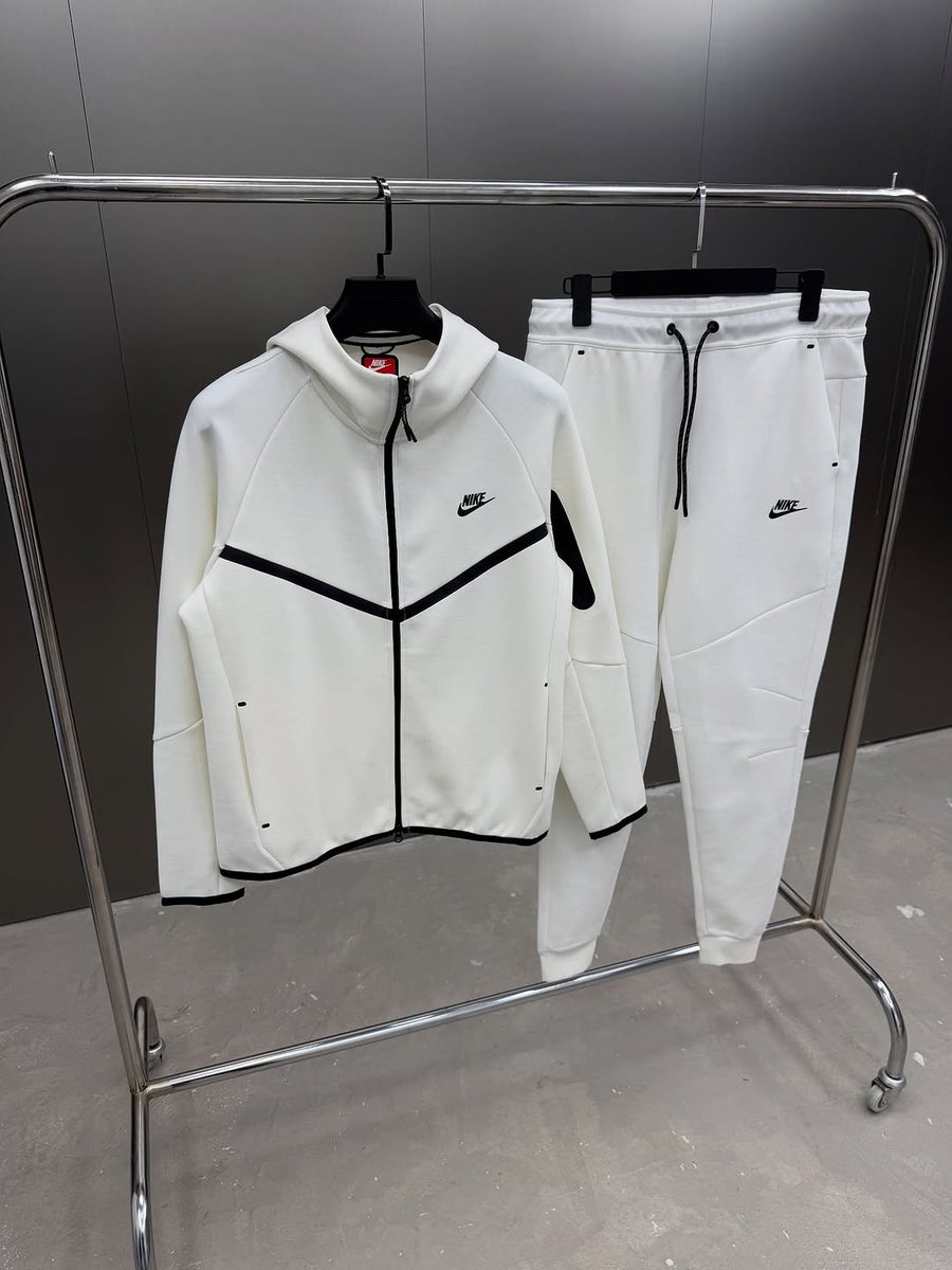 Conjunto Nike Tech Fleece Premium