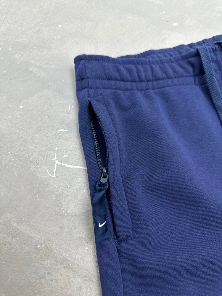 Short Nike SOLO SWOOSH