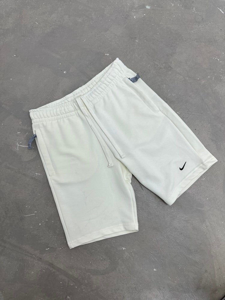 Short Nike SOLO SWOOSH