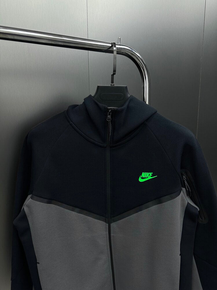 Conjunto Nike Tech Fleece Premium