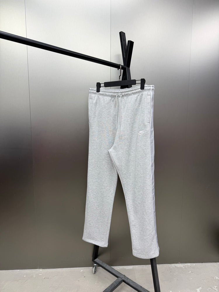 Calça Nike Sportswear Club Fleece