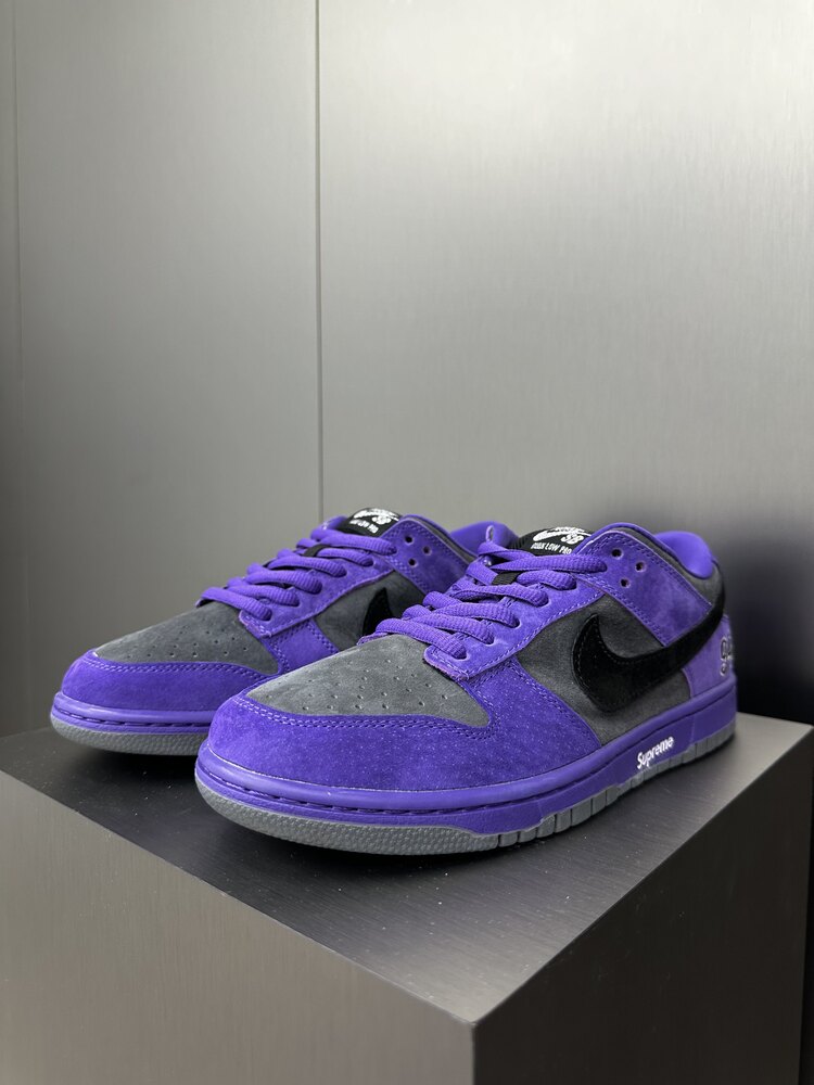 Tênis Nike Dunk SB Low Supreme