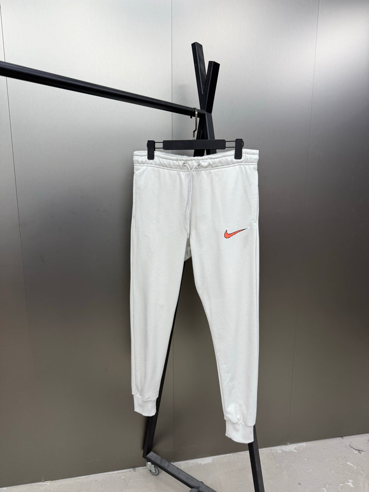 Calça Nike SWOOSH