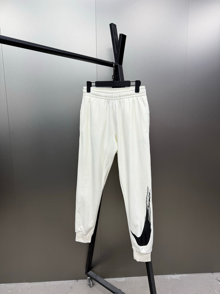 Calça Nike SWOOSH